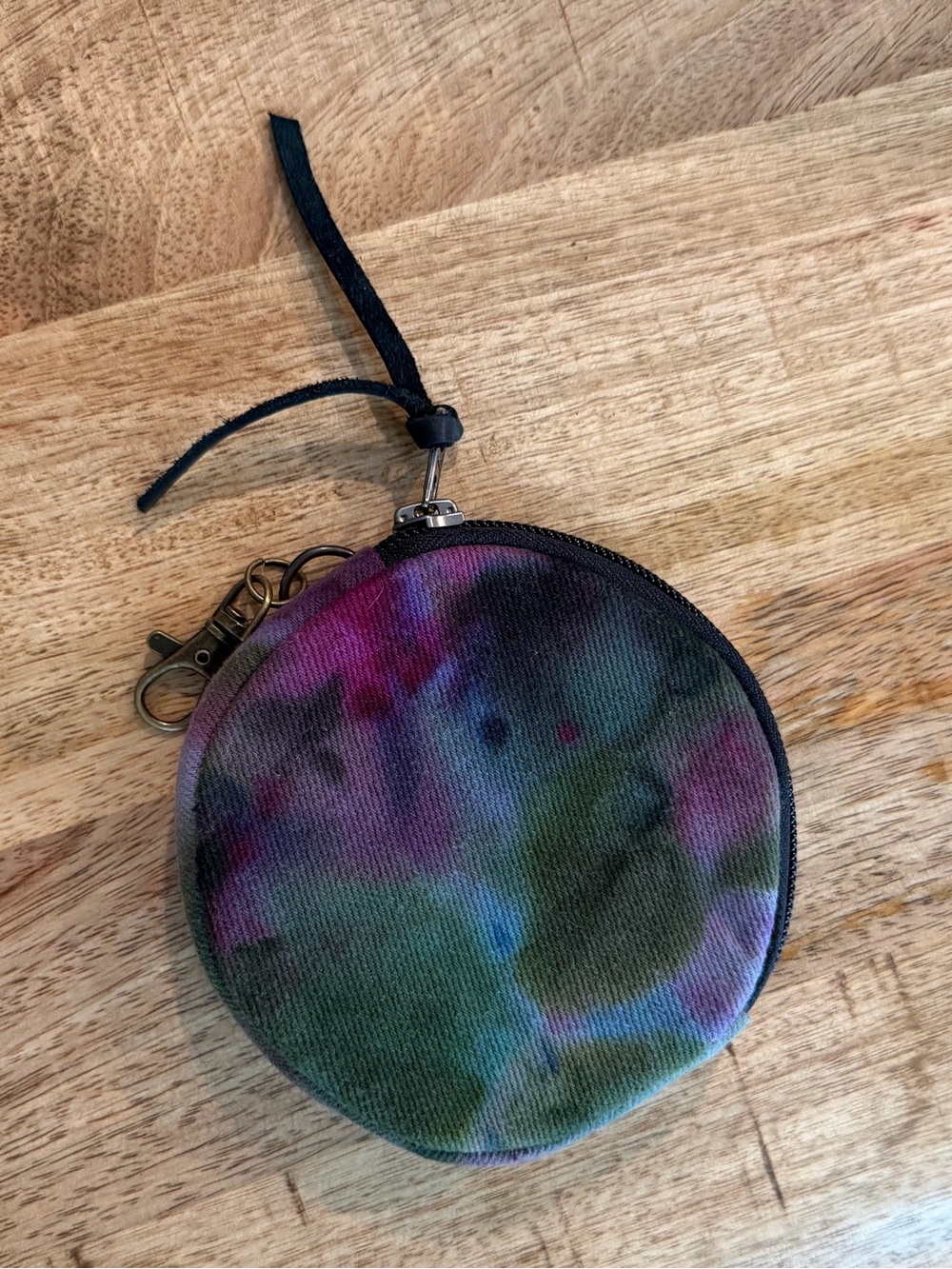Nena & Co Round Tie-Dye Canvas Coin Pouch - Green & Purple - Picture 3 of 5